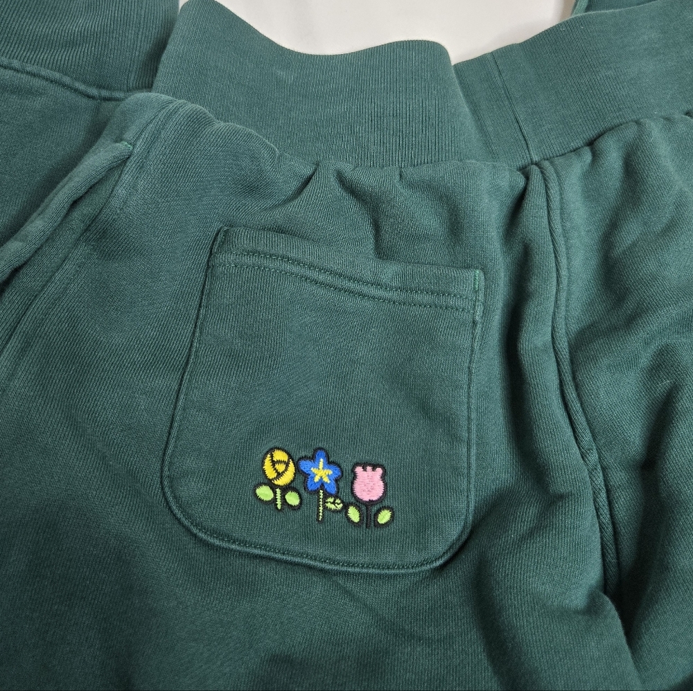 ADIDAS x Hello Kitty forest green embroidered jogger sweatpants unisex S - Picture 9 of 17